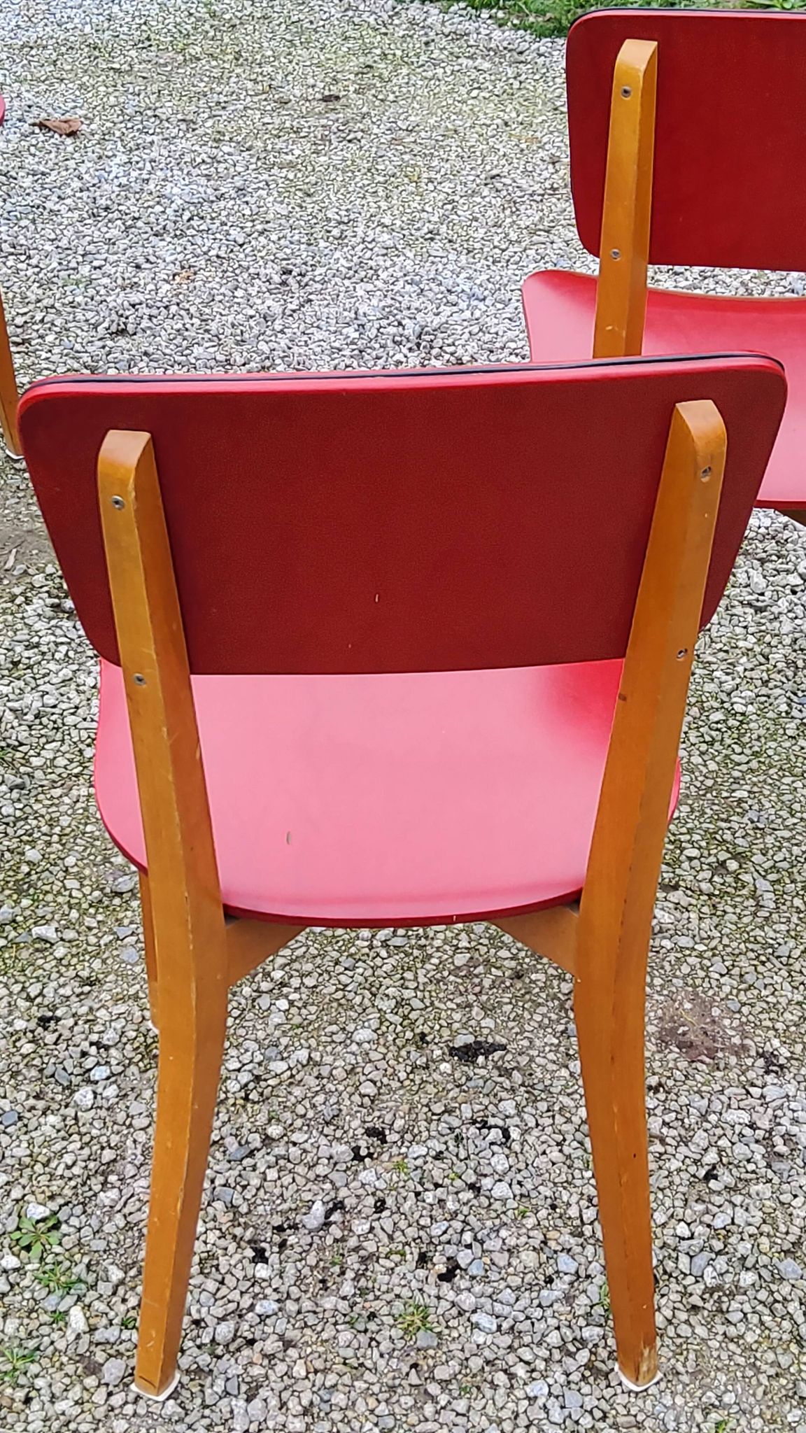 Set of 4 vintage chairs from the 50s in blond beech and red leatherette