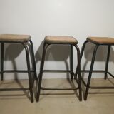 3 tabourets industriels