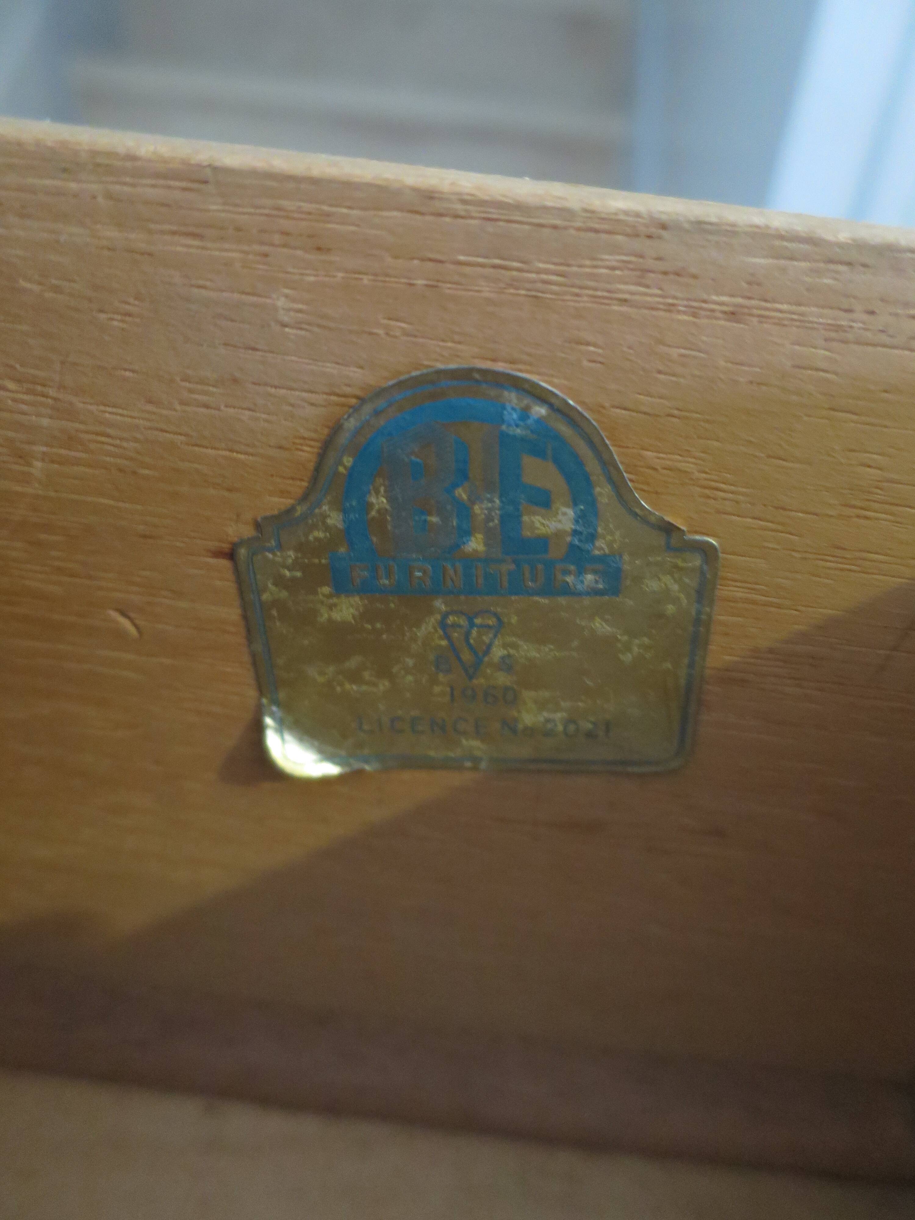 Art Deco chest of drawers with 4 drawers in oak, France 1930s-50s