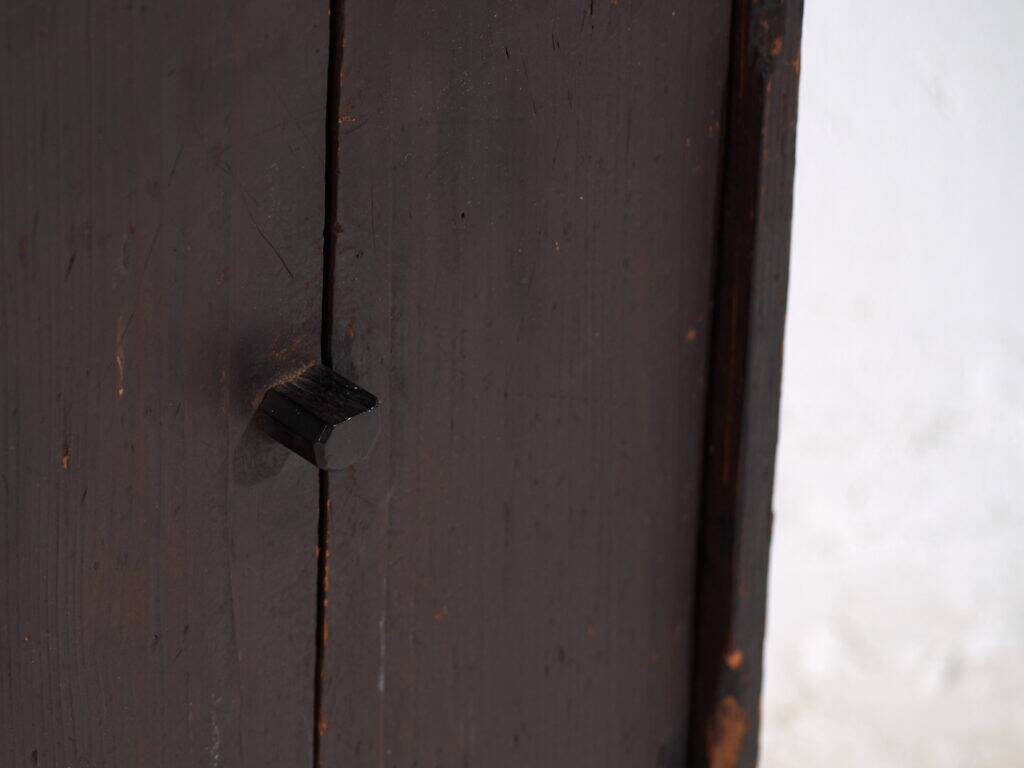 Japanese merchant storage cabinet – Late Meiji / early Taishō period (circa 1890–1926)