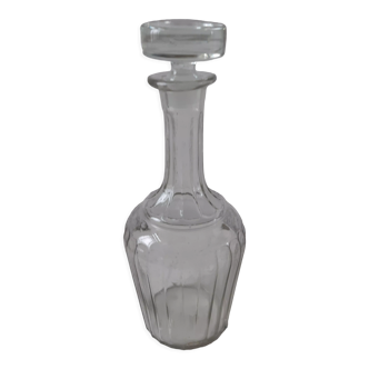 Carafe en verre moulé fin XIXème