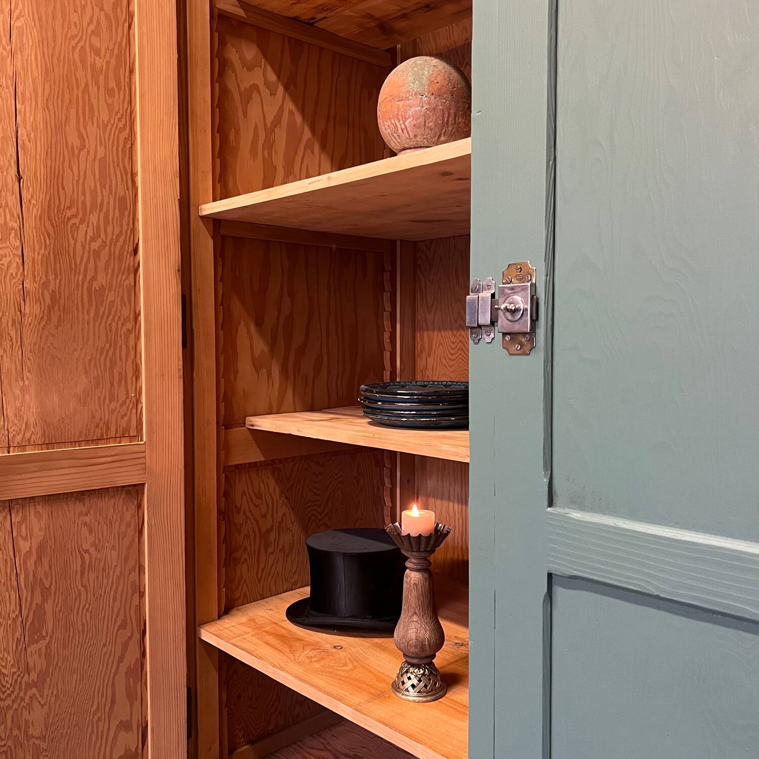 Workshop locker room