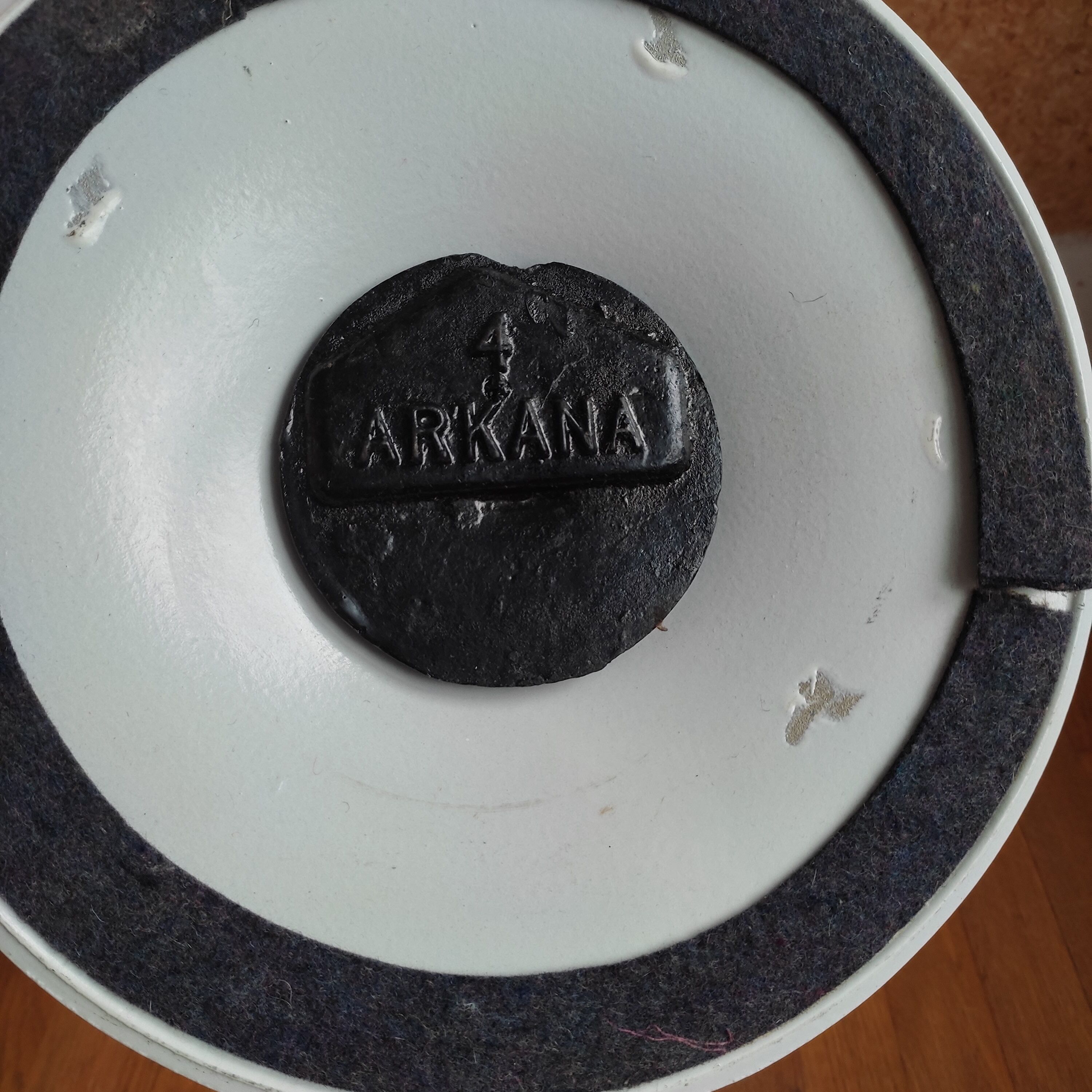 Arkana tulip table by Maurice Burke, Arkana edition 60/70