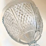 Large fruit bowl on foot in glass with diamond points, vintage 1970s