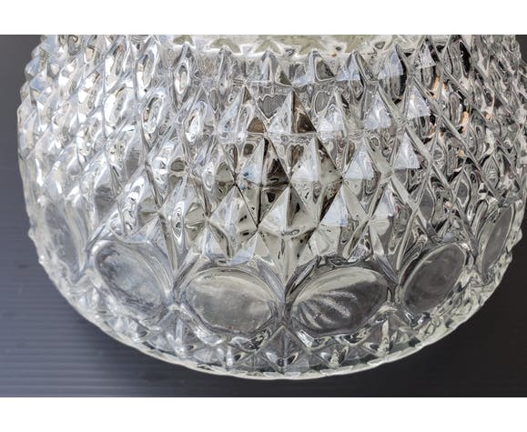 Chiselled glass ceiling