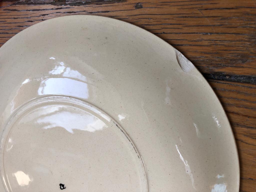 11 plates vintage 40s, floral pattern