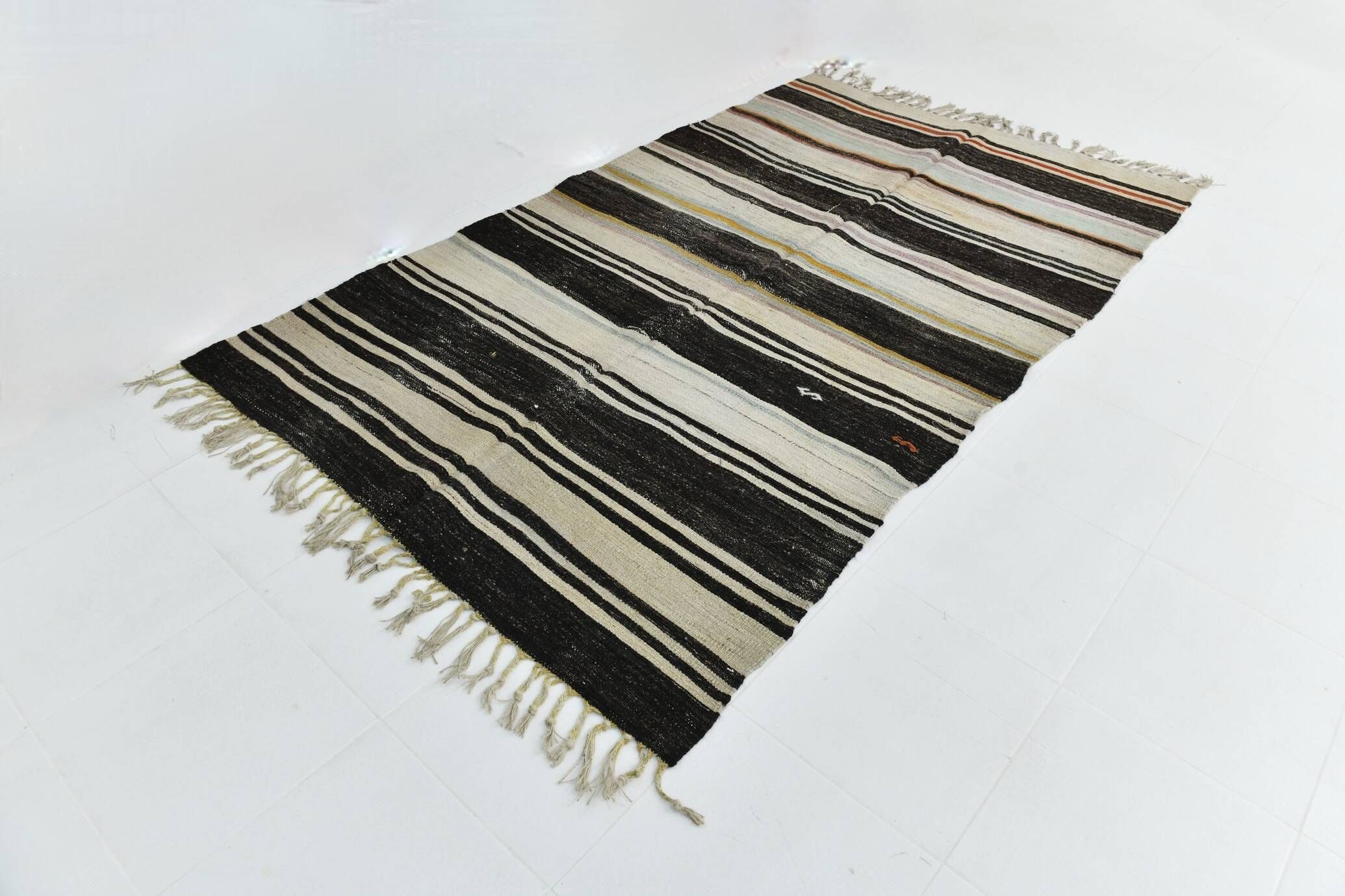 5x9 Cream & Brown Striped Handmade Vintage Kilim Rug, 147x264Cm