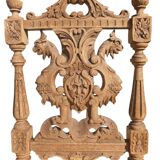 Chaise en chêne naturel sculpté