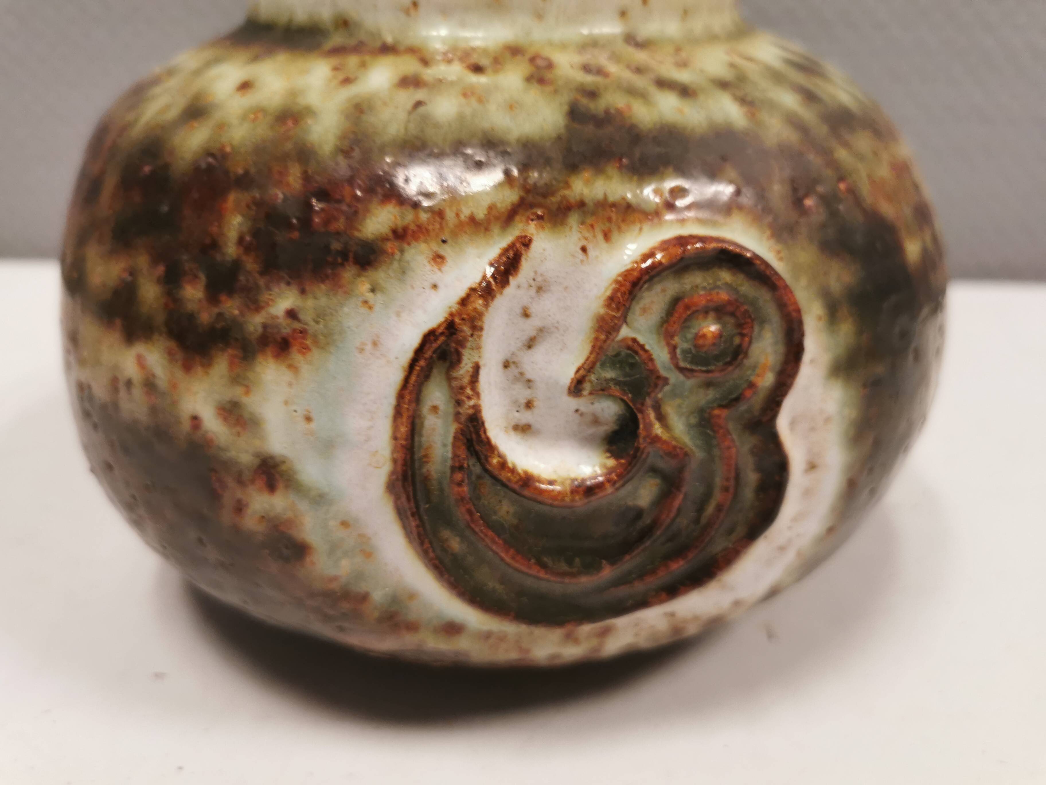 Beautiful vase from Danish Kingo Ceramics (Signature KK) 1980s. signed on the bottom.