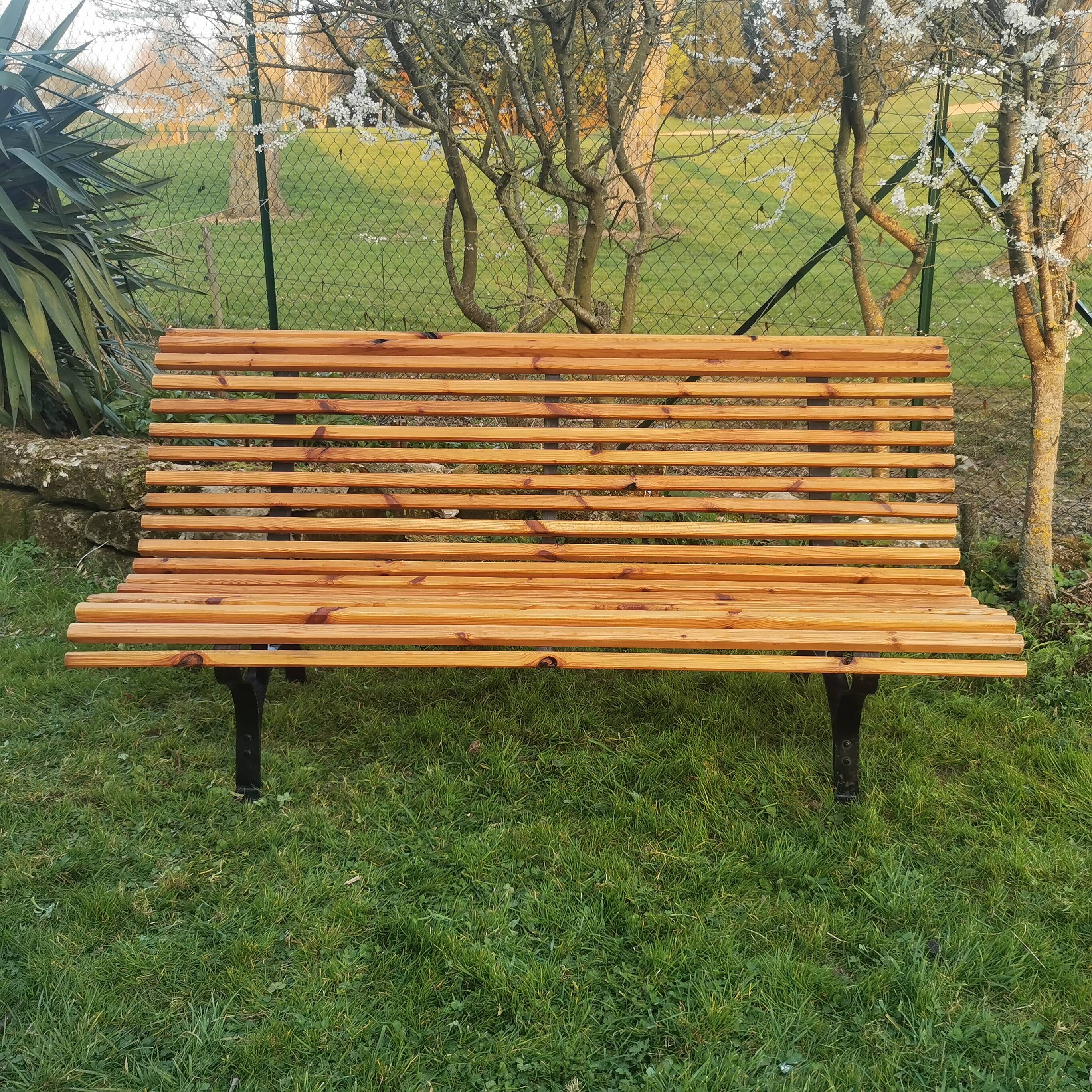 Metal and wood garden bench