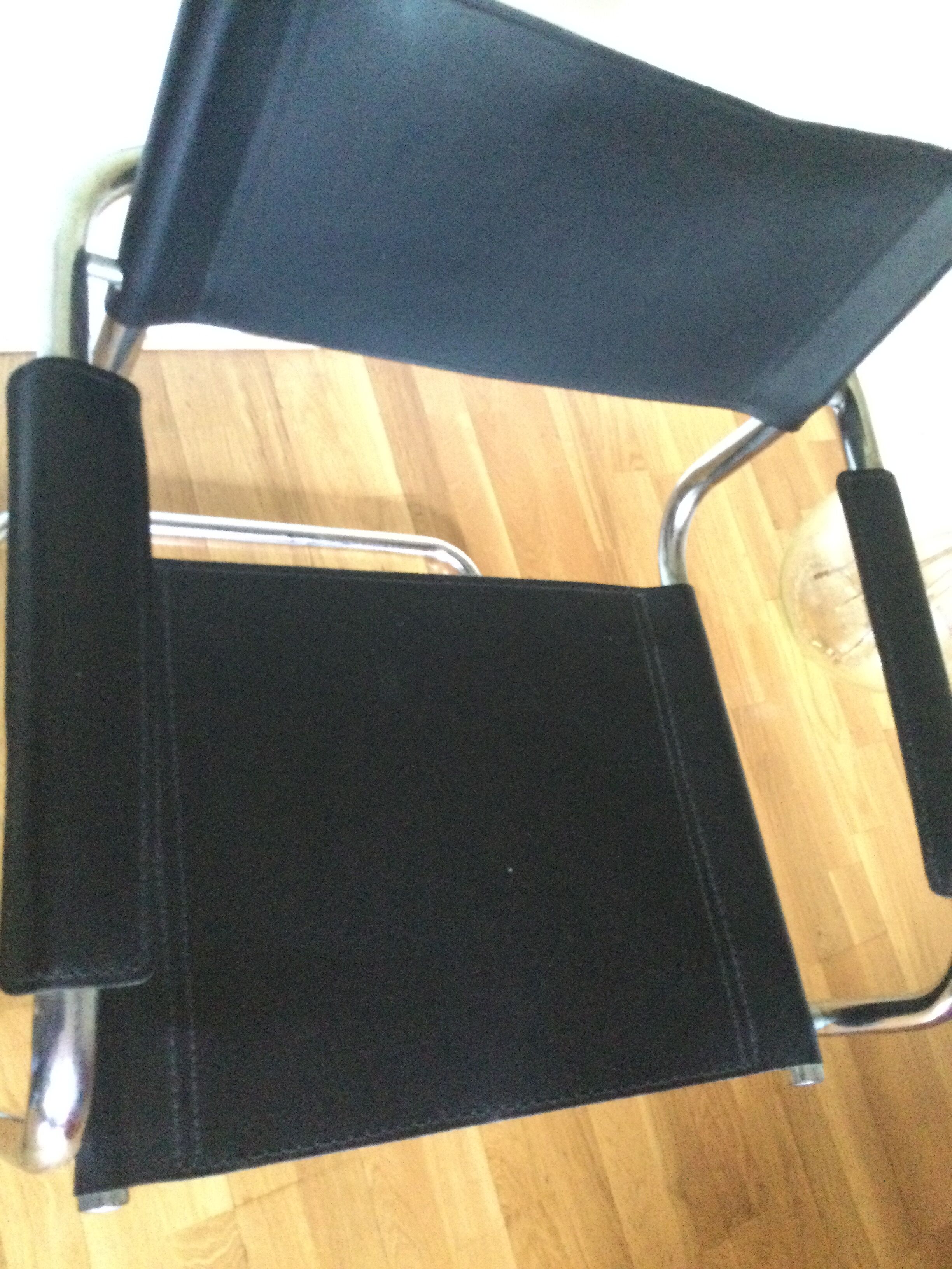 MG5 armchair by Matteo Grassi