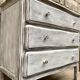 Commode en bois blanche et grise patinée vintage années 70