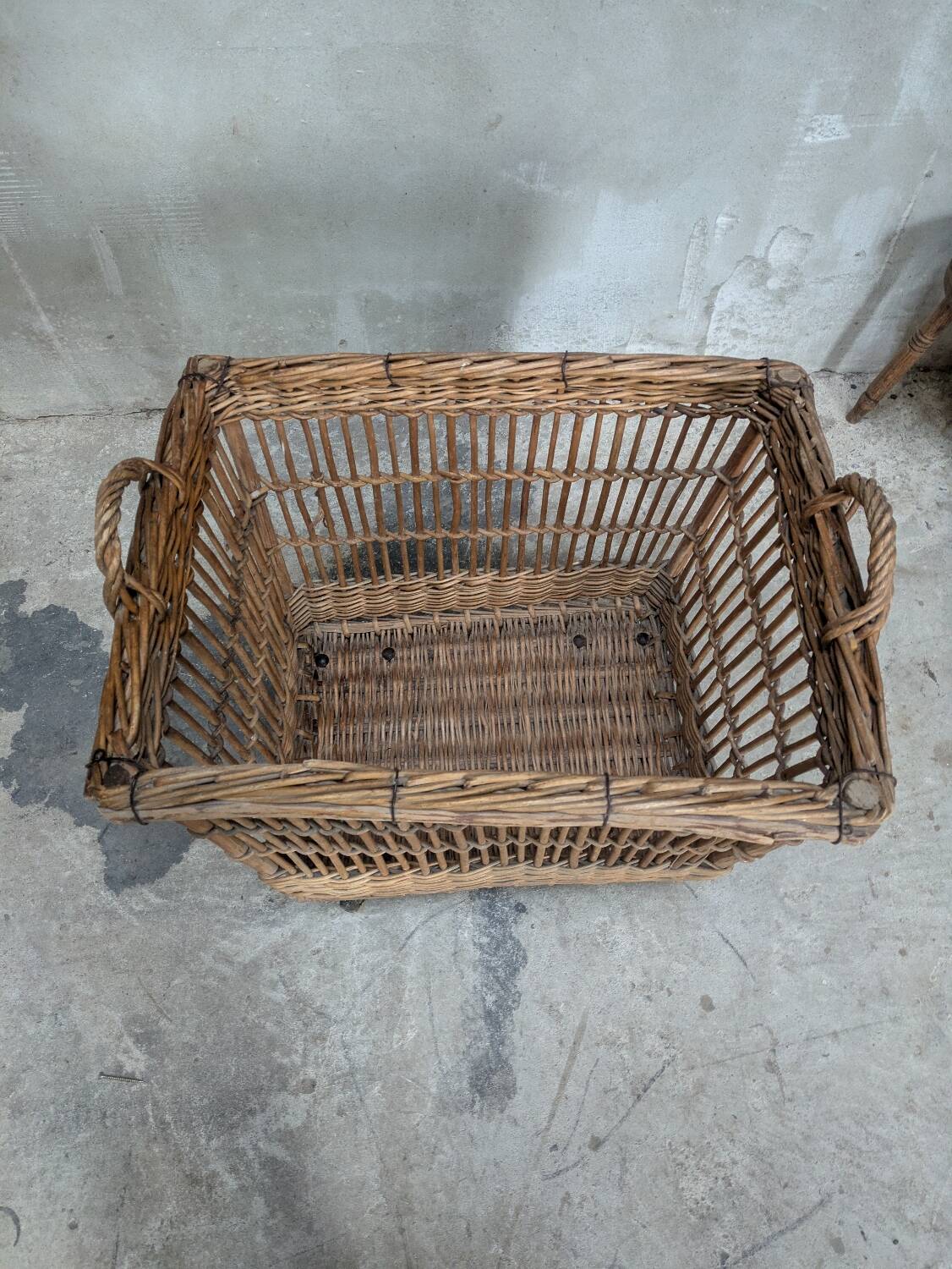 Large laundry basket