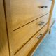 Ancien bahut enfilade en chêne clair pied compas design des années 50 vintage