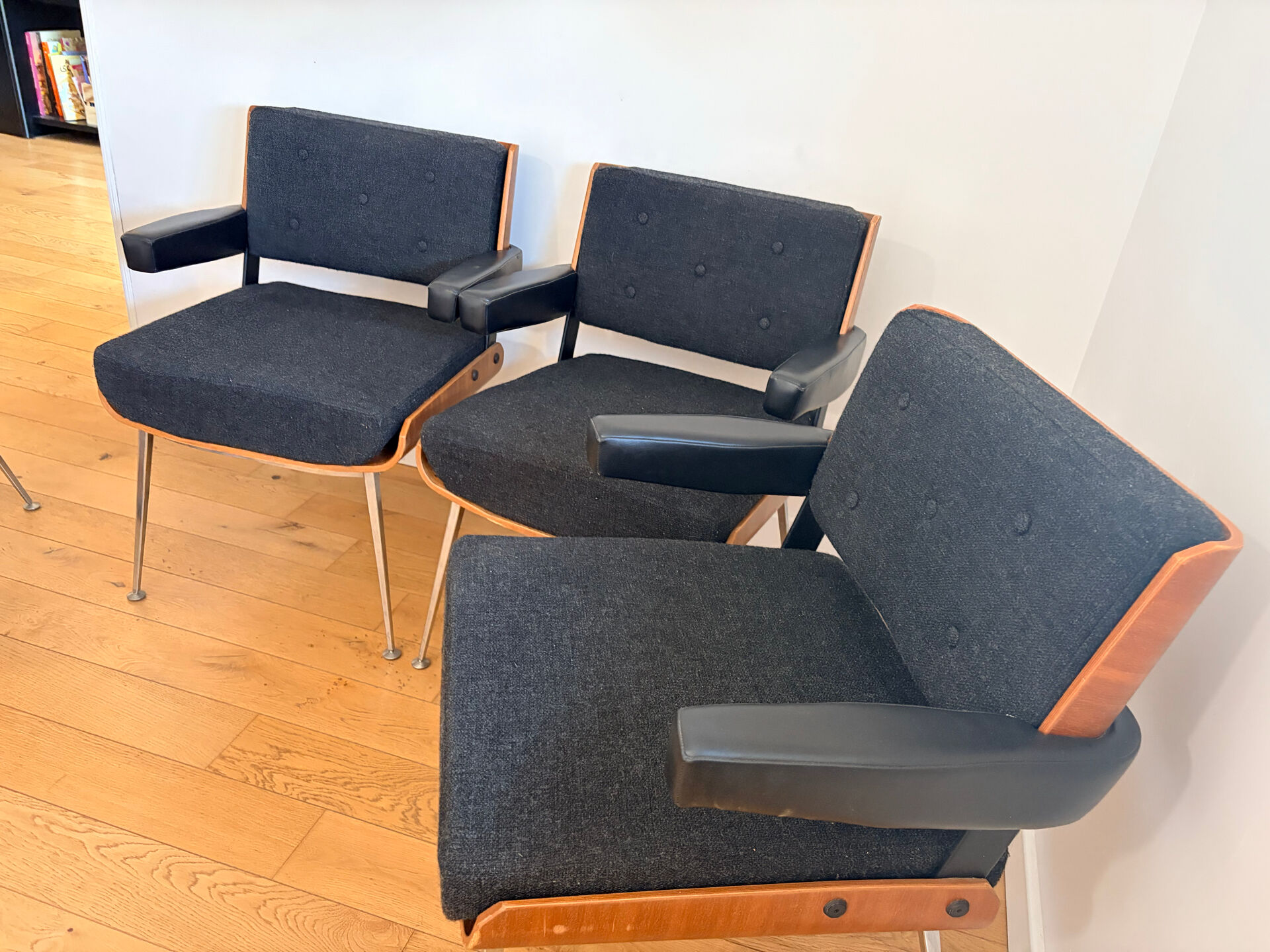 4 armchairs by Alain Richard from the 1970s.
