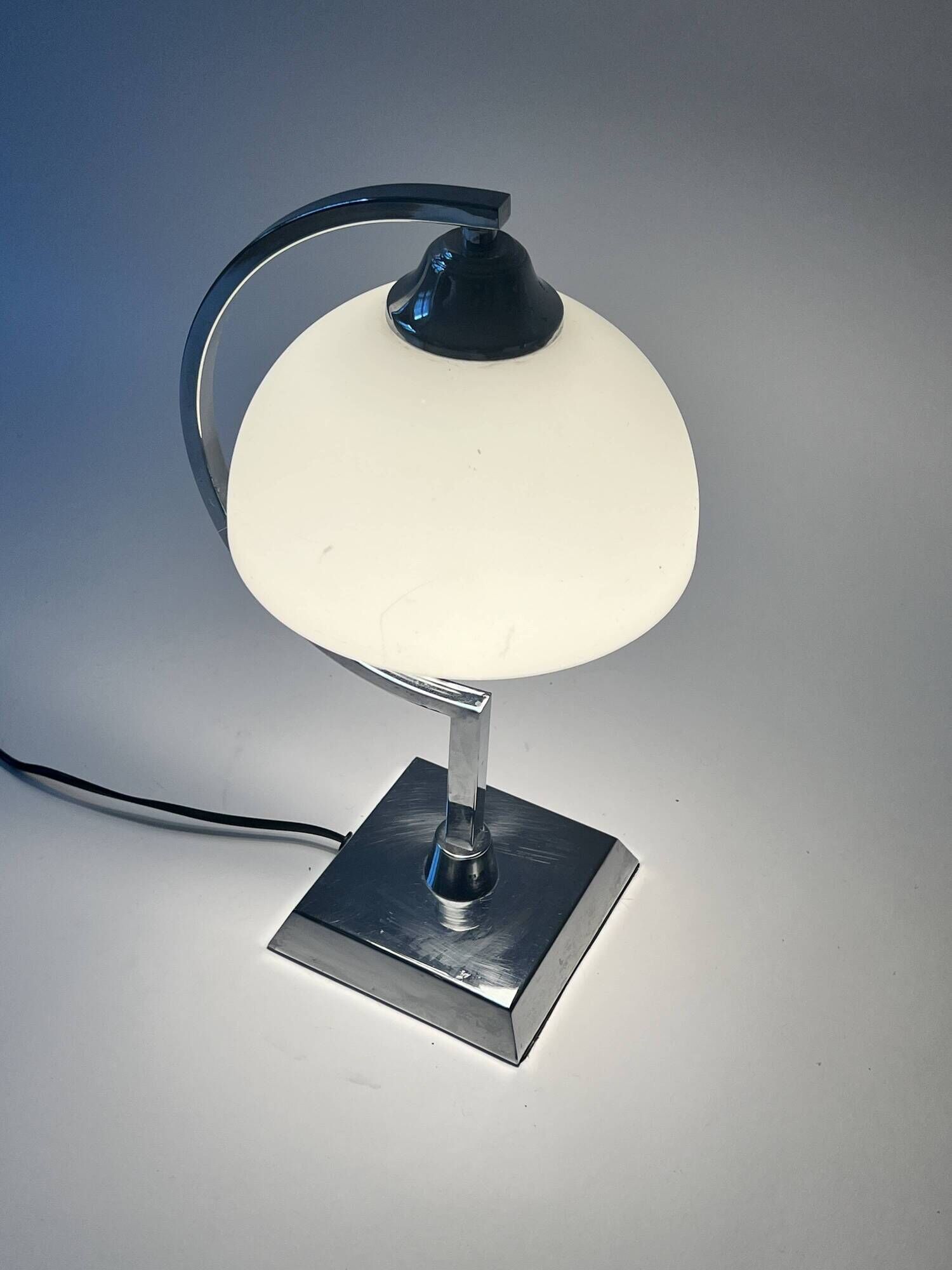 Bureau lamp / bedside lamp Bauhaus chrome metal & opal glass, design 1970