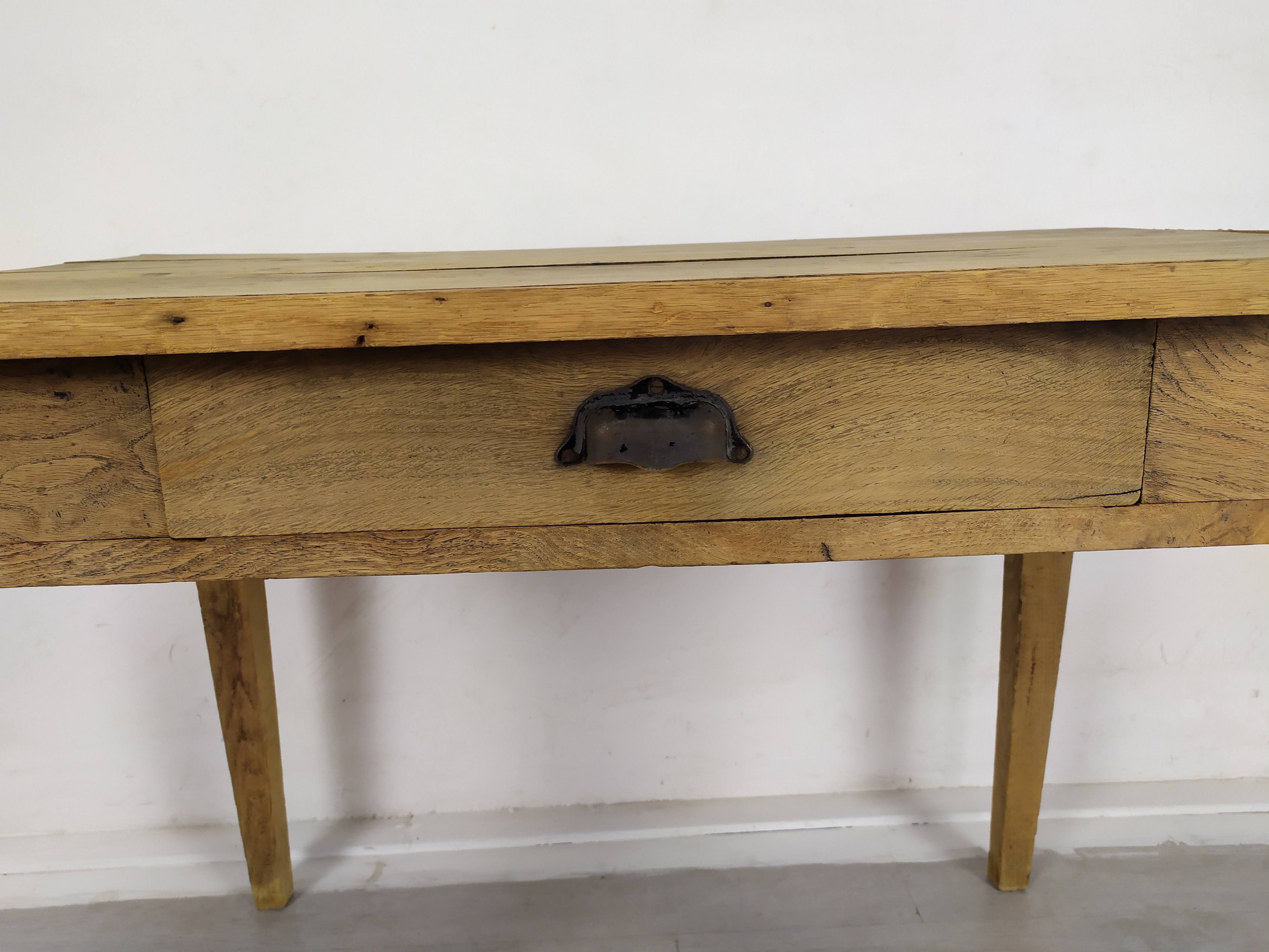 Farmhouse table