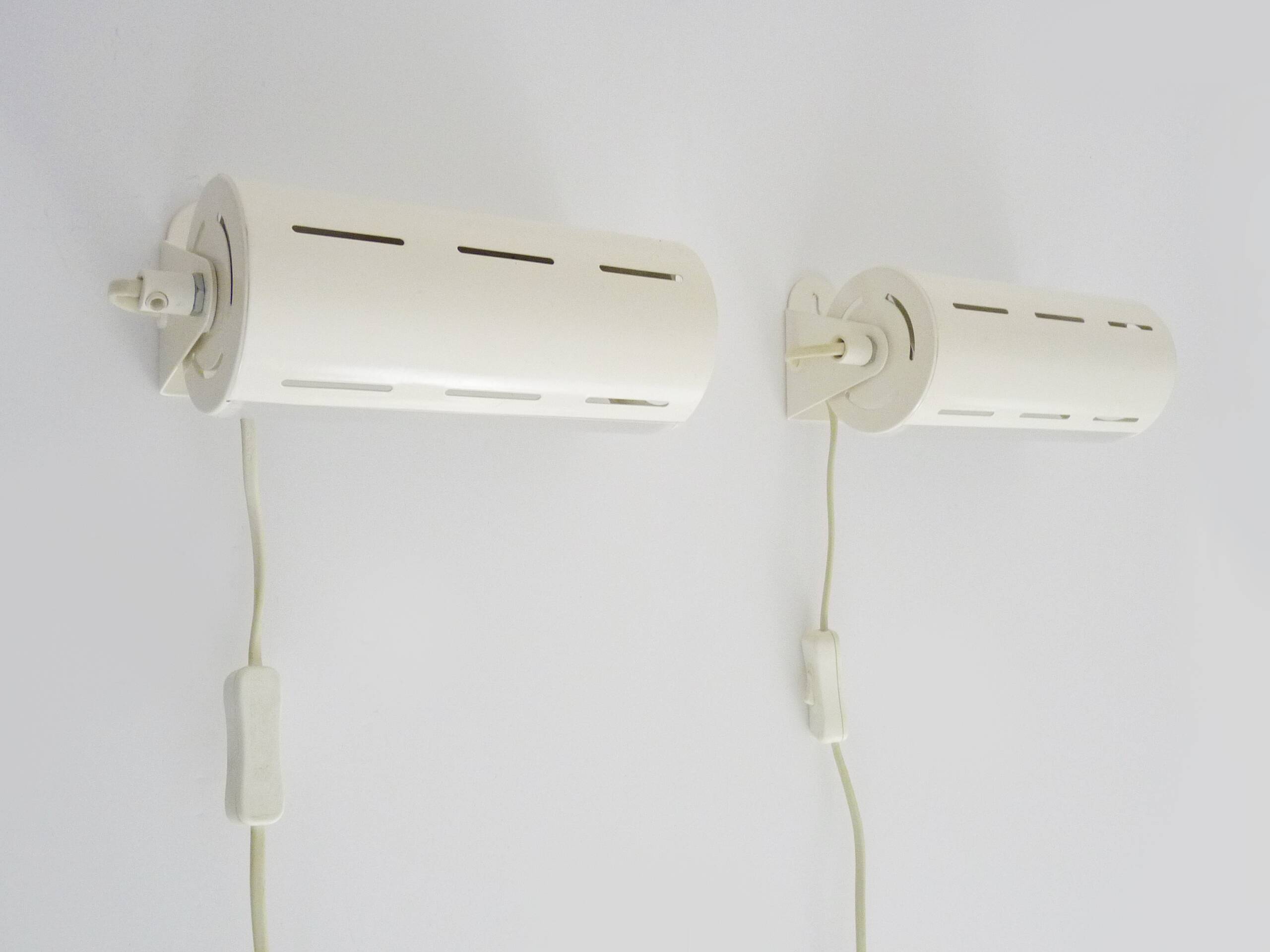 Pair of Ikea Typ V1013 wall lights. Vintage 80s