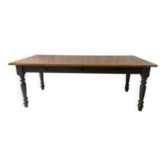 Table 210x90cm