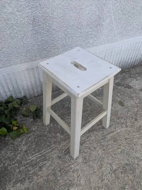 White stool
