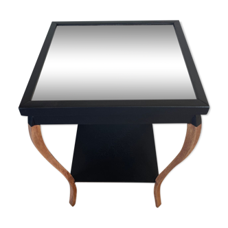 Black and wood side table