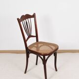 Ancienne chaise de bistrot en cannage, estampillée fischel