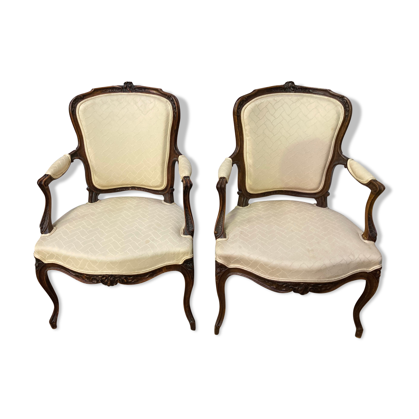 Pair of armchairs style Louis XV beige