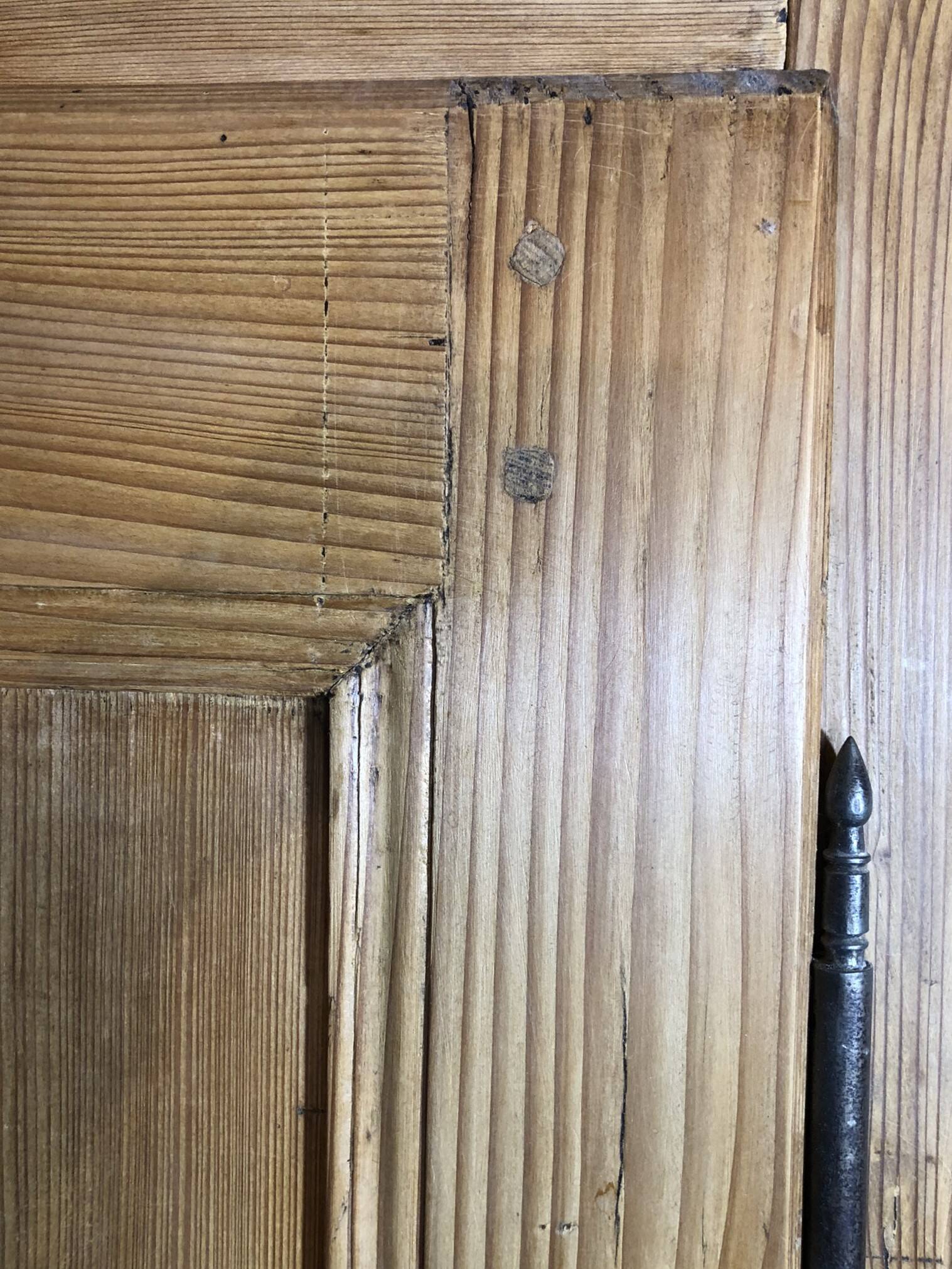 Alsatian armoire from 1878 in Pichepin – A unique and authentic piece