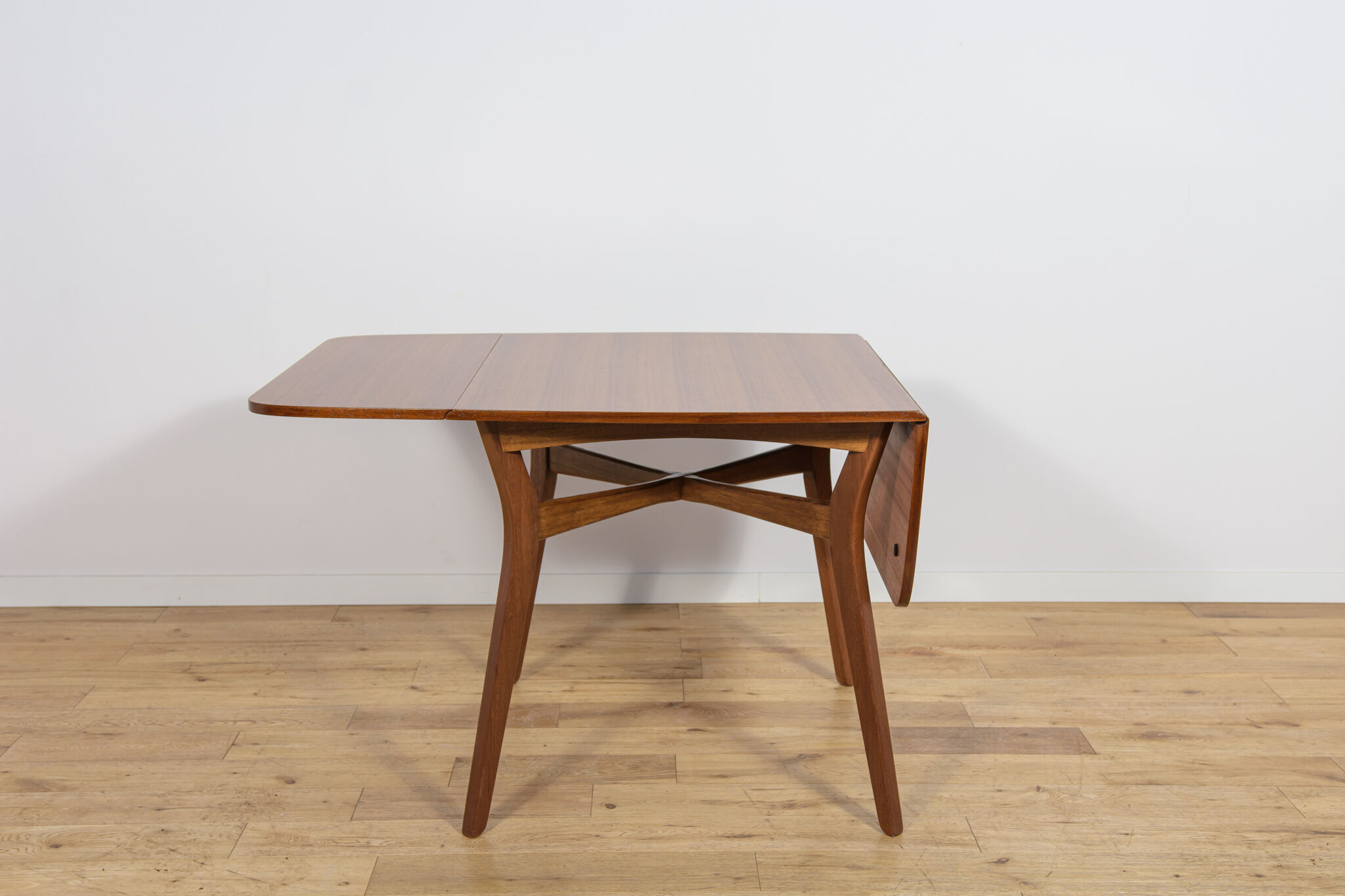 Mid-Century Butterfly Dining Table from G-Plan, United Kingdom, 1950s