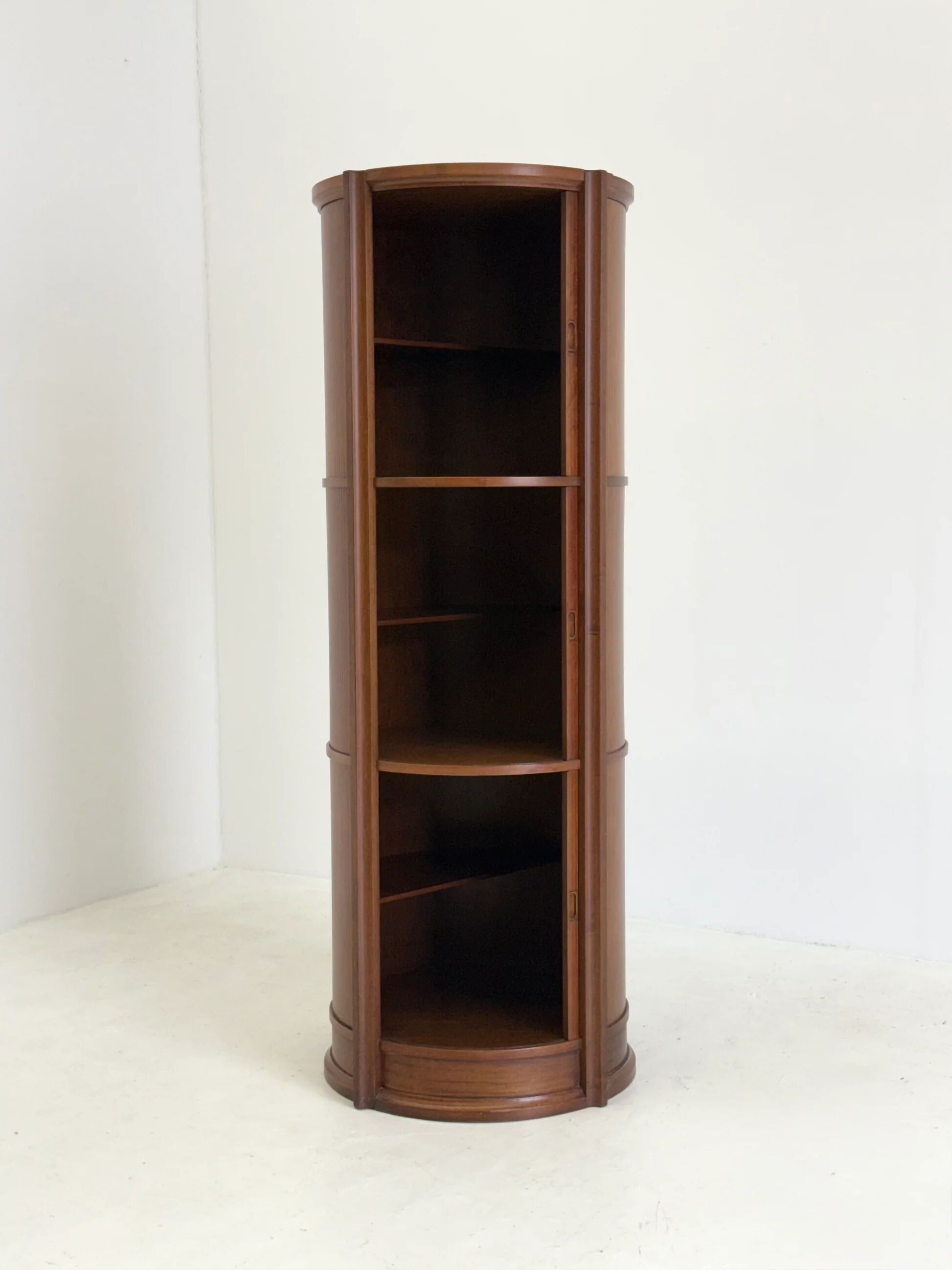 Sculptural Italian bar and storage cabinet by Gianfranco Frattini