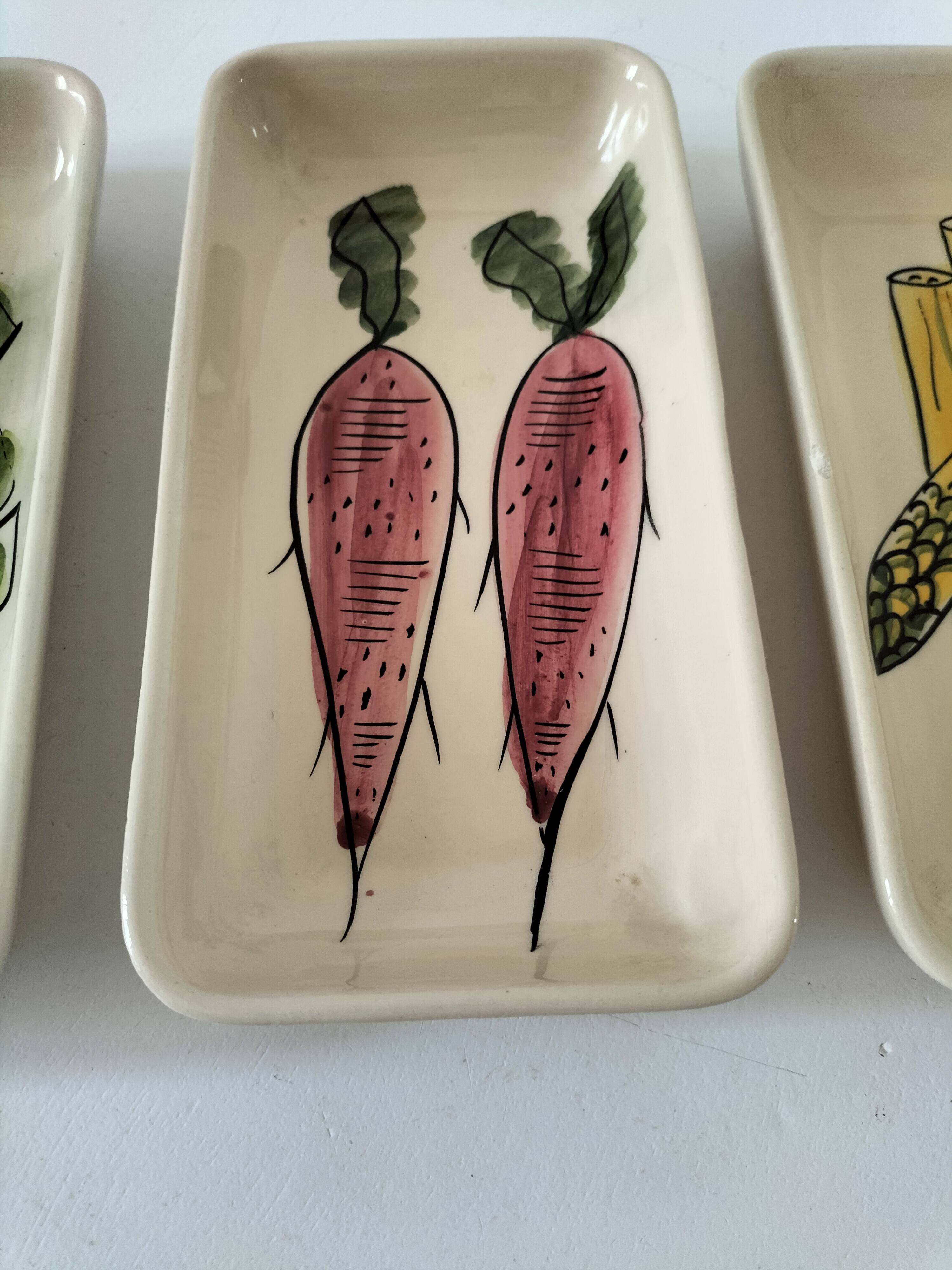 Trio de plats rectangulaires vintage à décor naïf de légumes