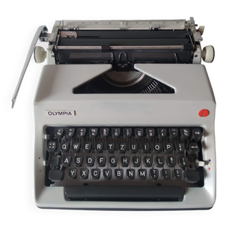 Machine à écrire Olympia Vintage 70 avec sa mallette