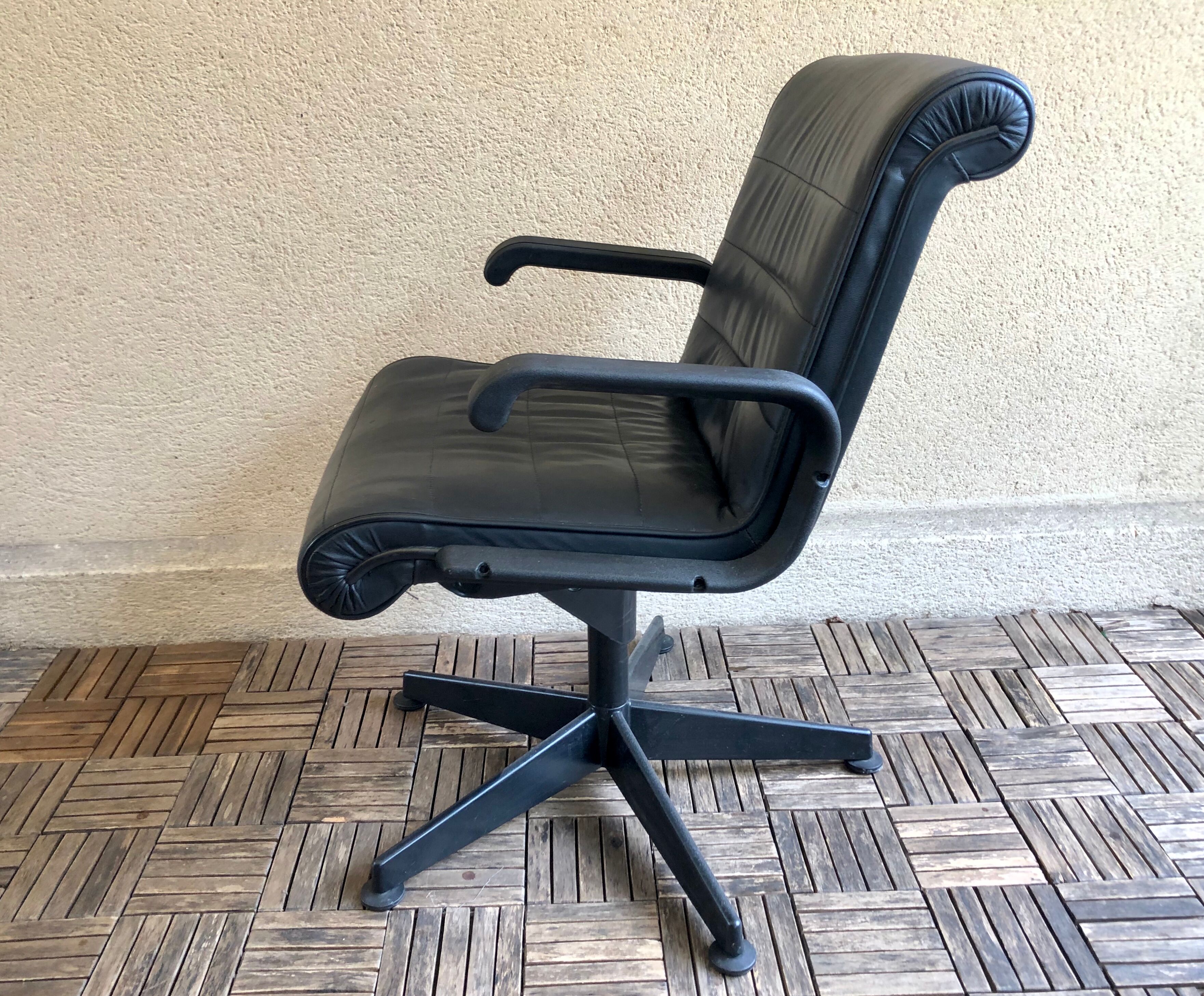 Richard Sapper vintage 90 black leather Knoll desk
