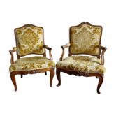 Paire de fauteuils d'époque Louis XV dits "A la Reine"