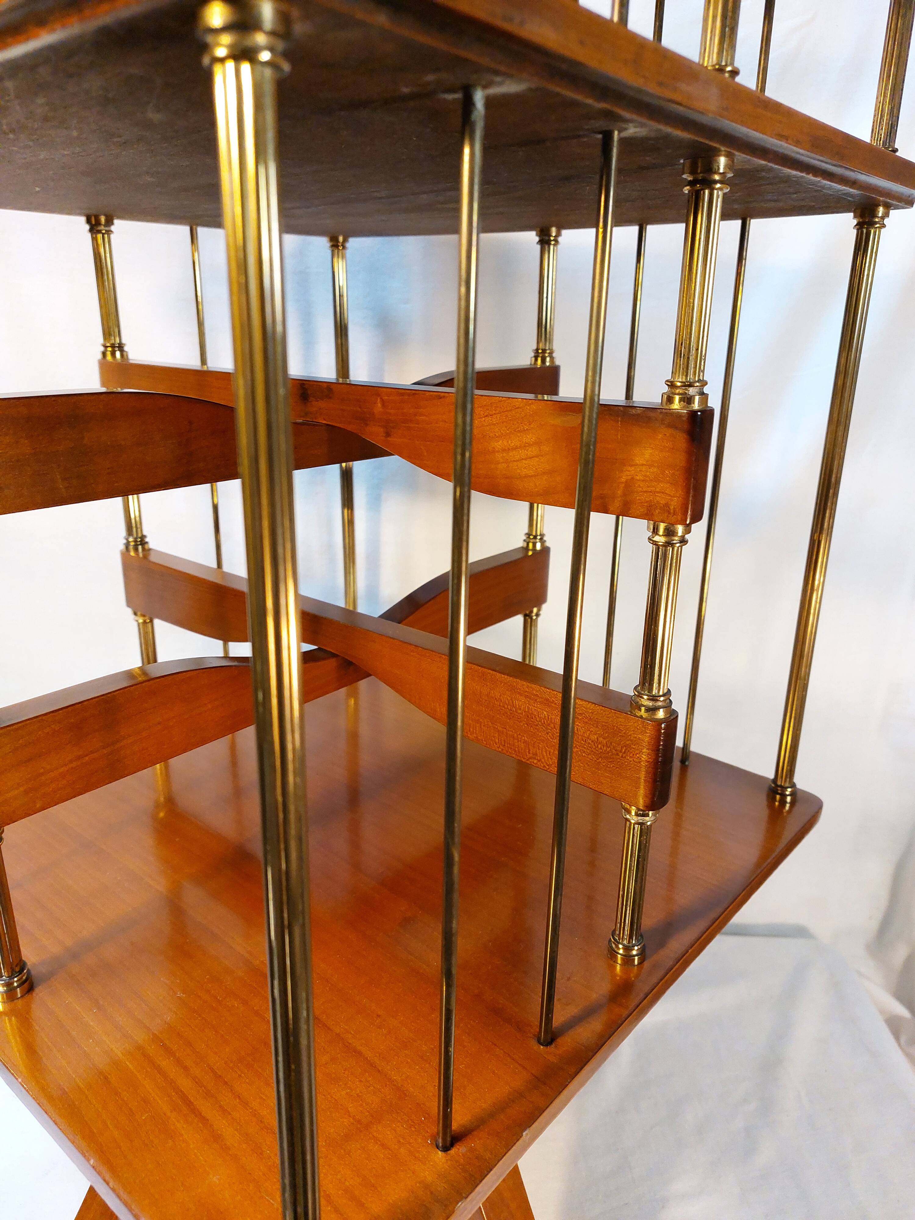 Rotating library on a four-legged stand - Vintage 56/60
