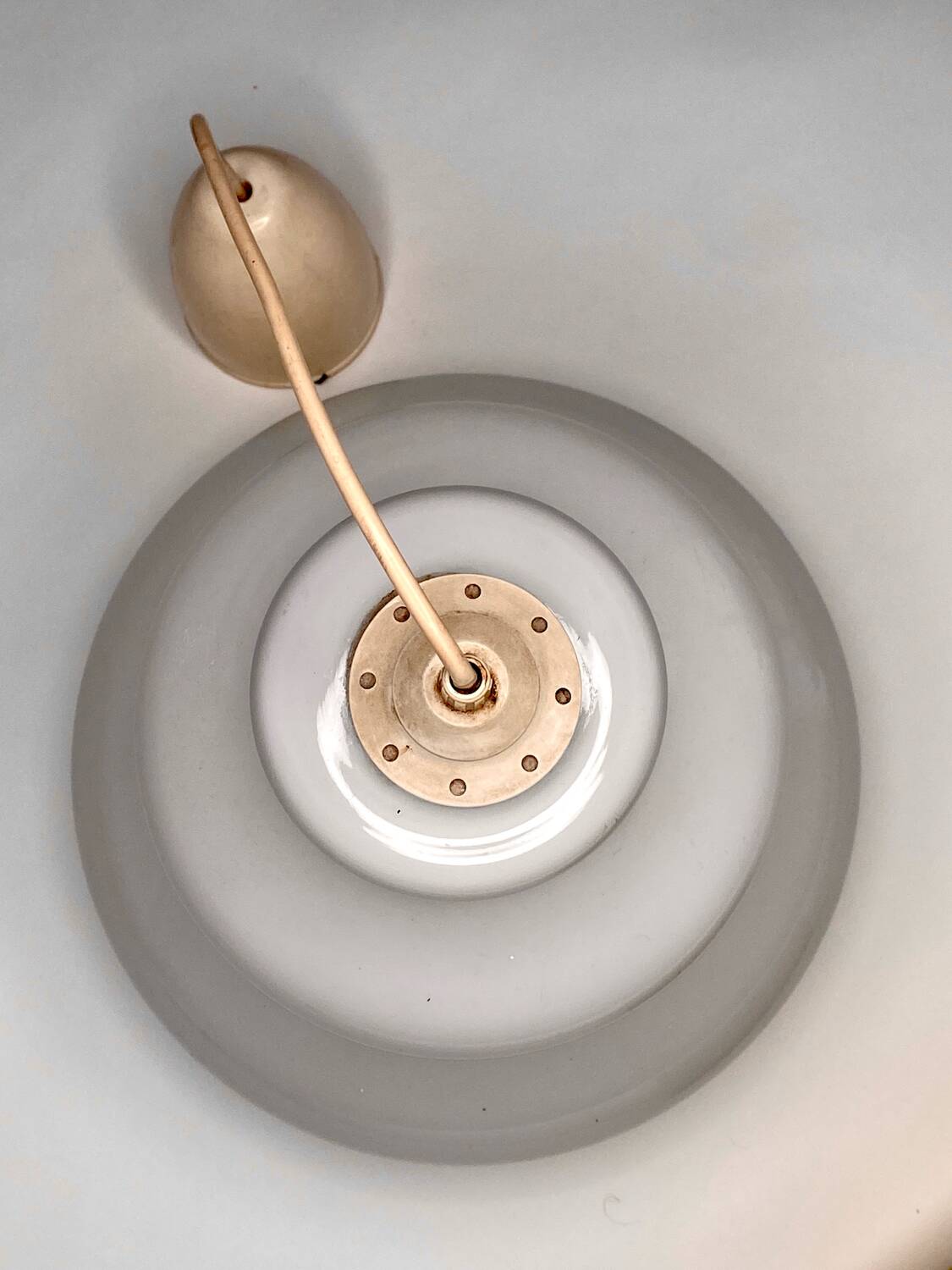 Large wavy white opaline pendant lamp