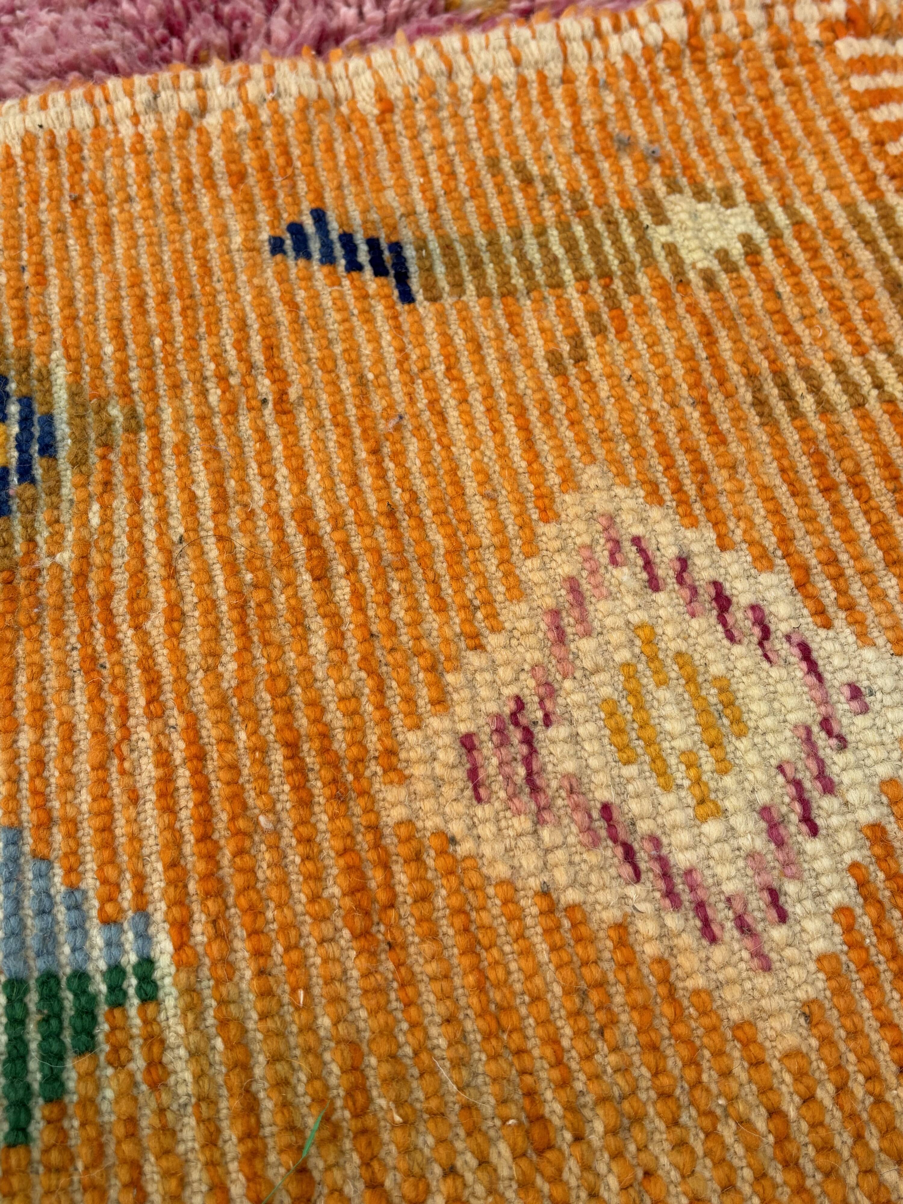New M'rirt Berber rug in pink and orange wool – 150 × 200 cm