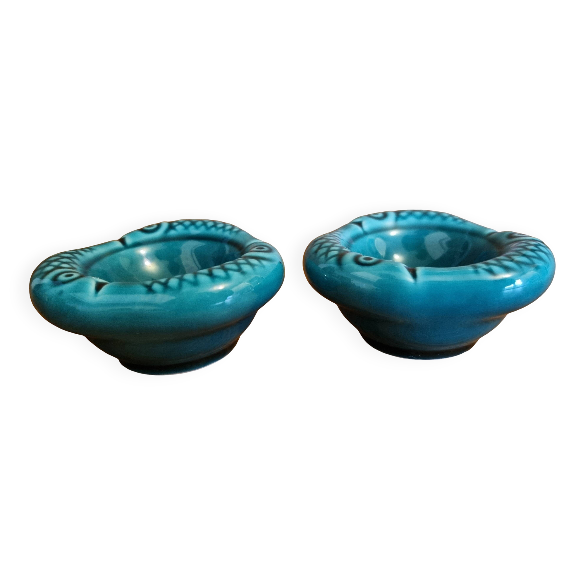 Set of 2 vintage green ceramic egg cups