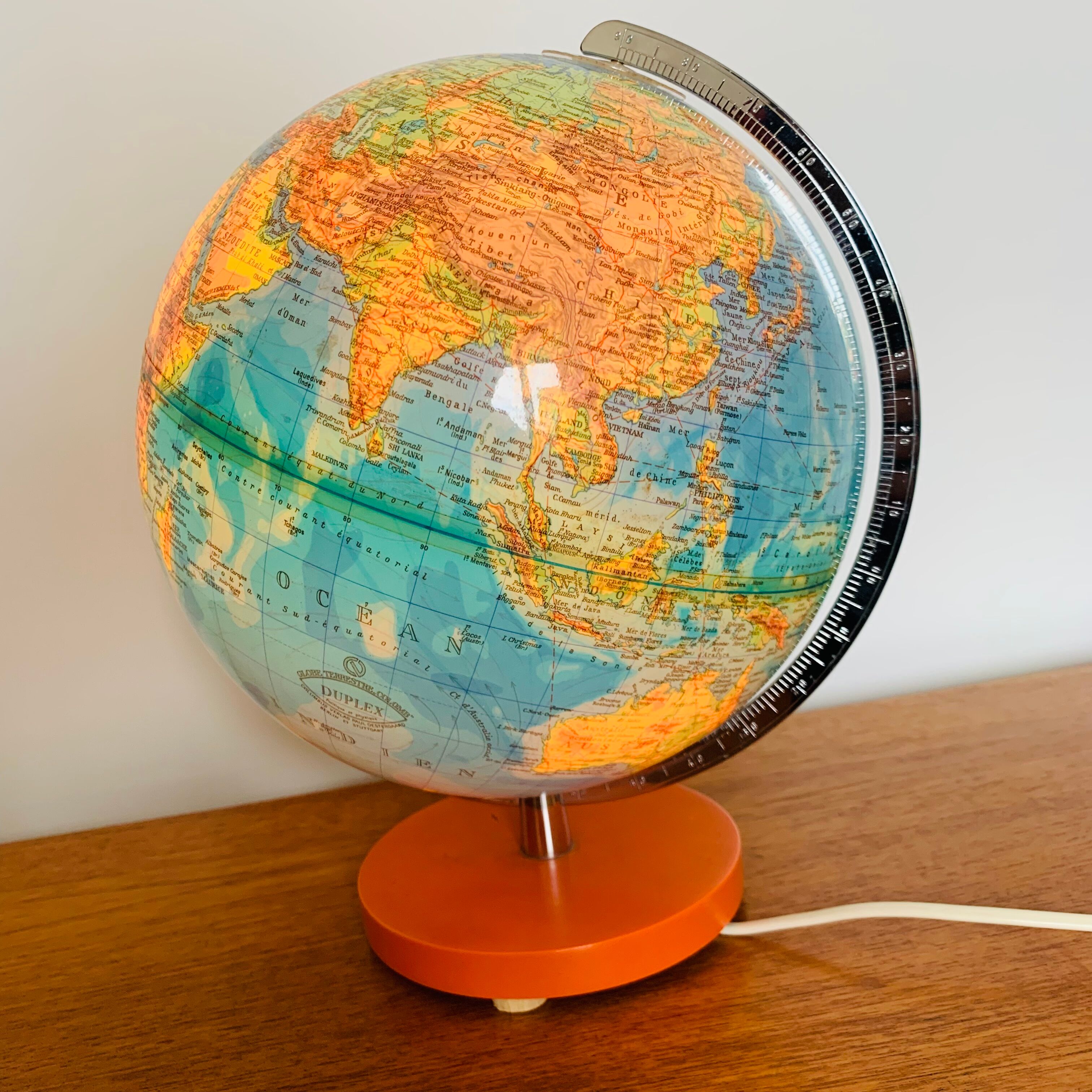 Globe world map of the 60s