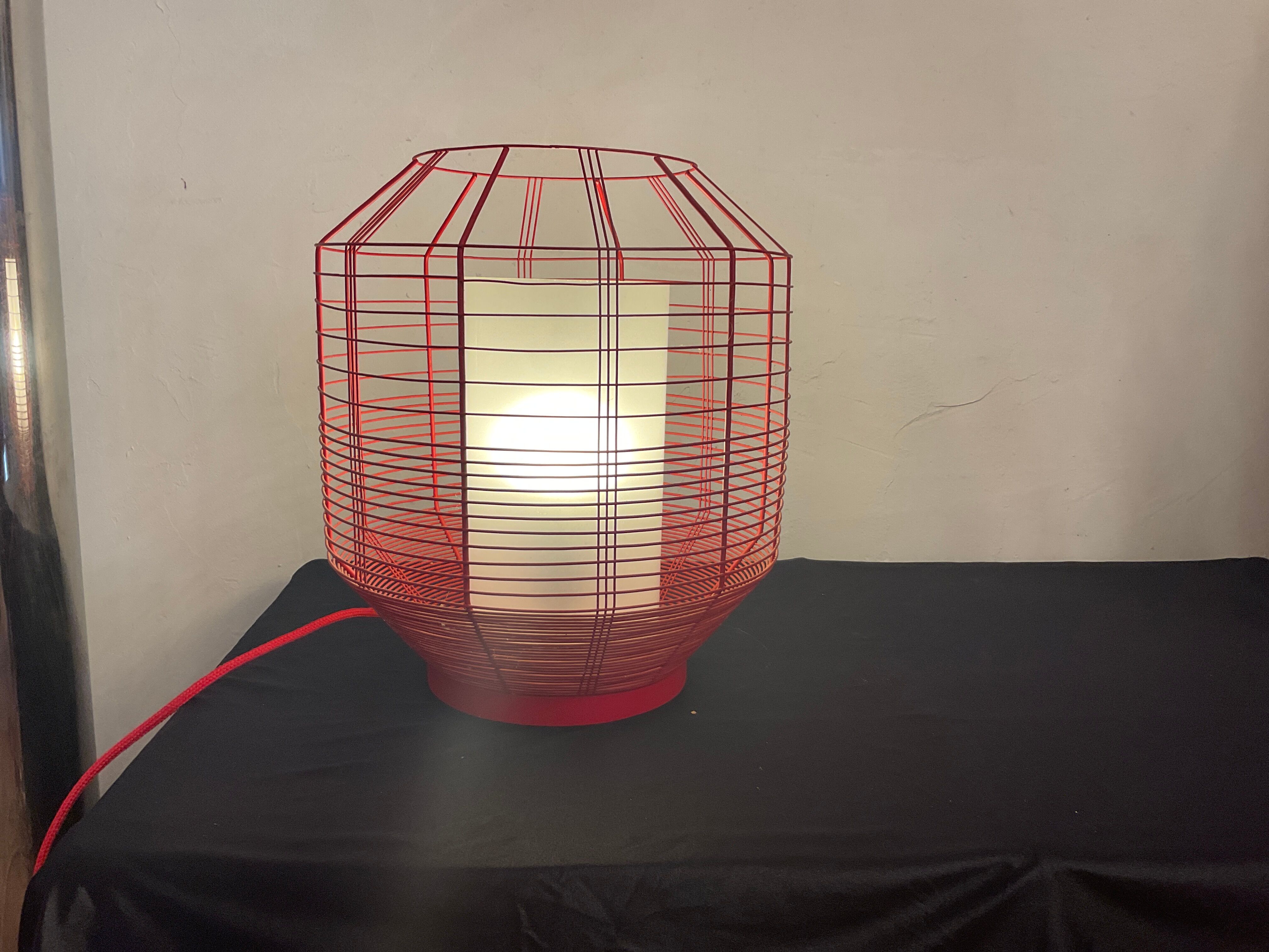 Lampe de salon mesh design Arik Lévy