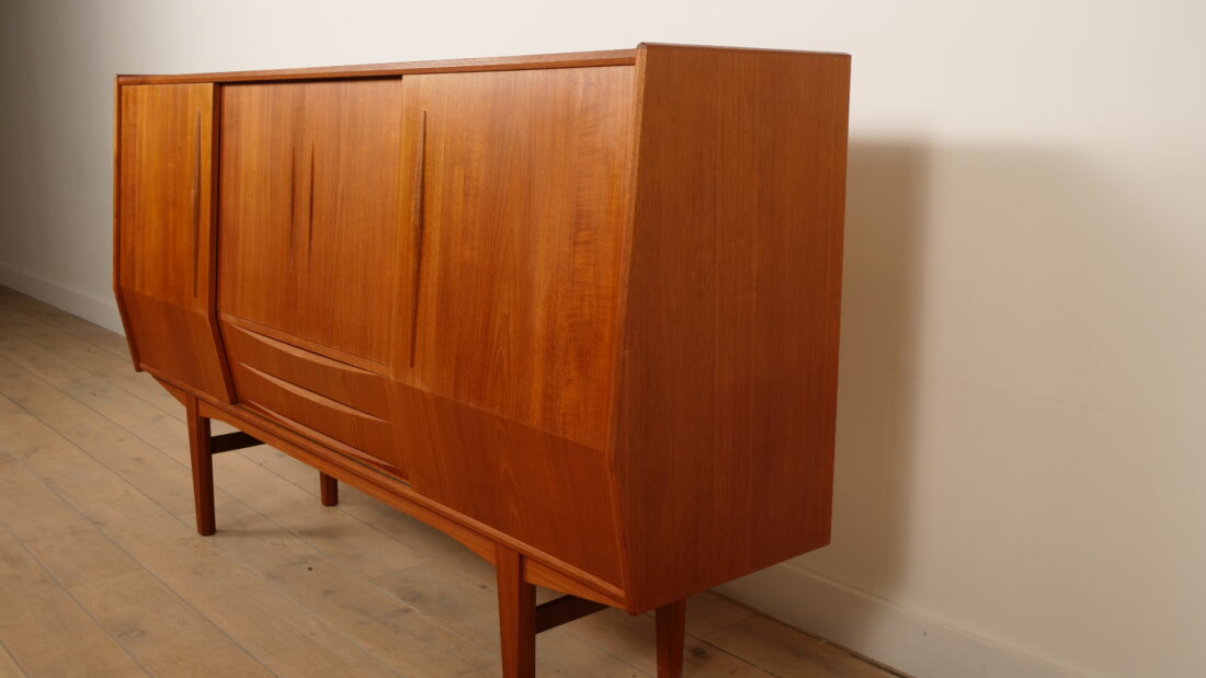 Buffet en teck, années 1960