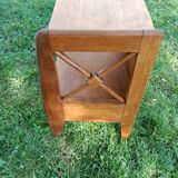 Bedside table with braces