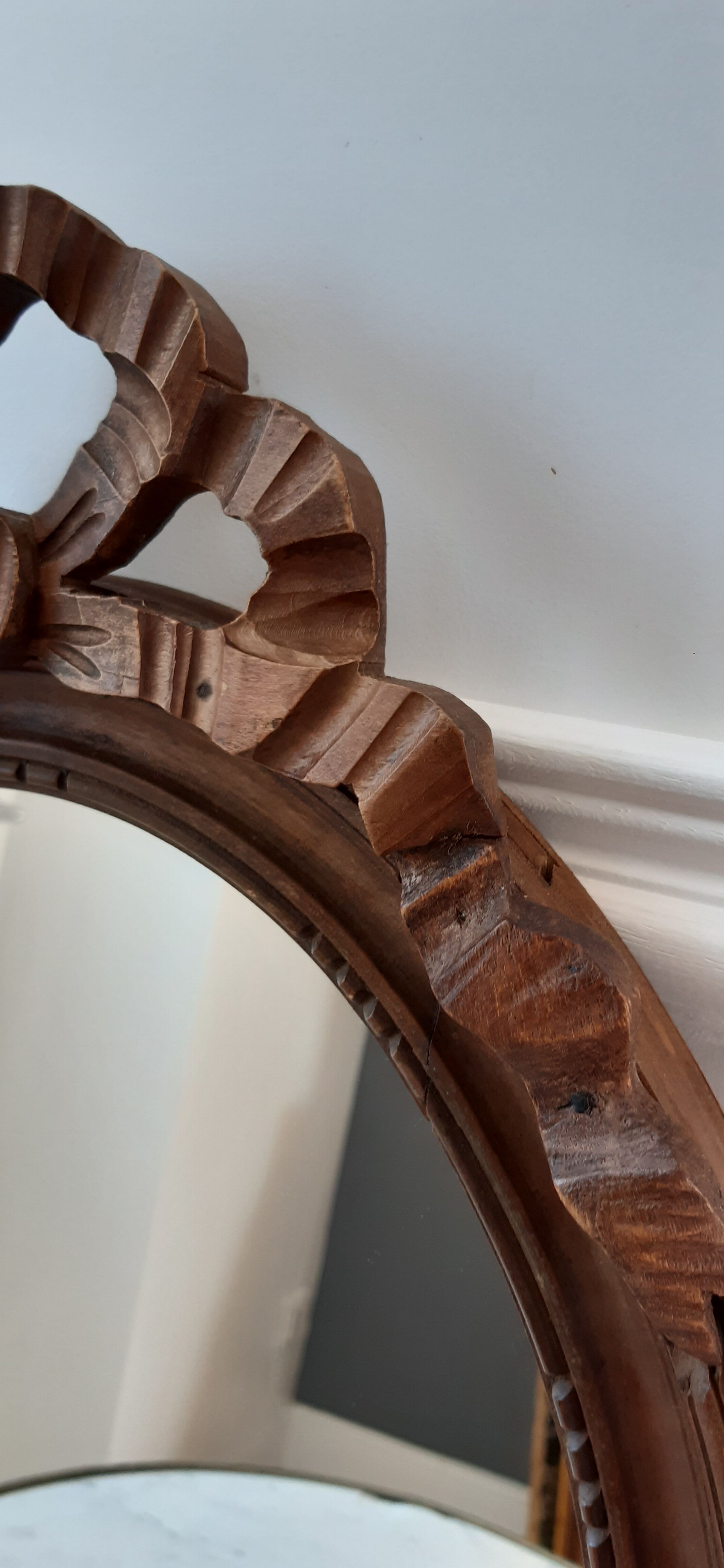 Miroir en bois oval années 30