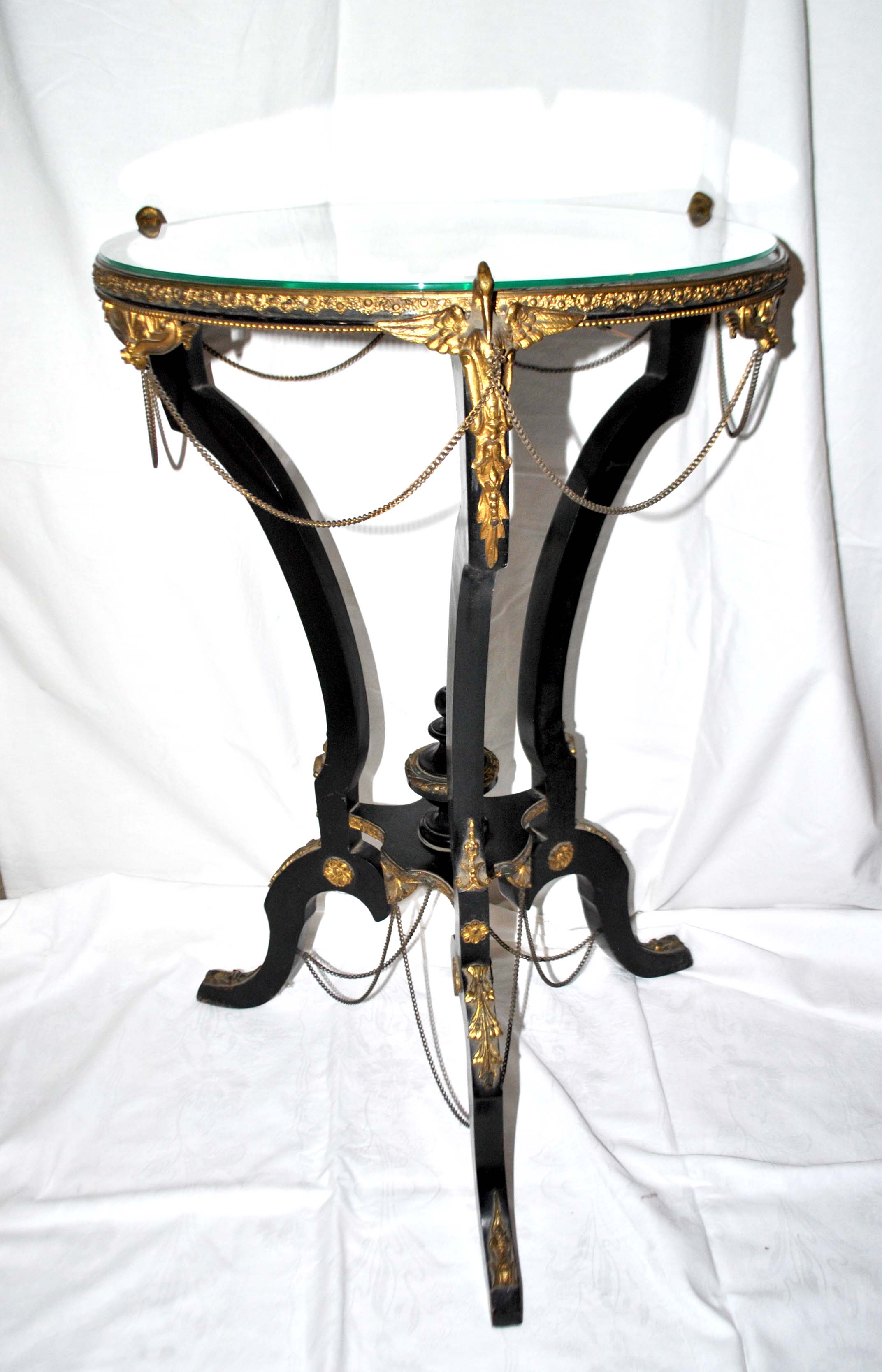 Napoleon III Gueridon Table blackened wood and gilded bronze swan - Mother-of-pearl marquetry top 19th century.