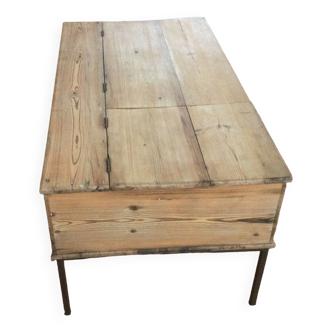 Table basse ancienne en pin