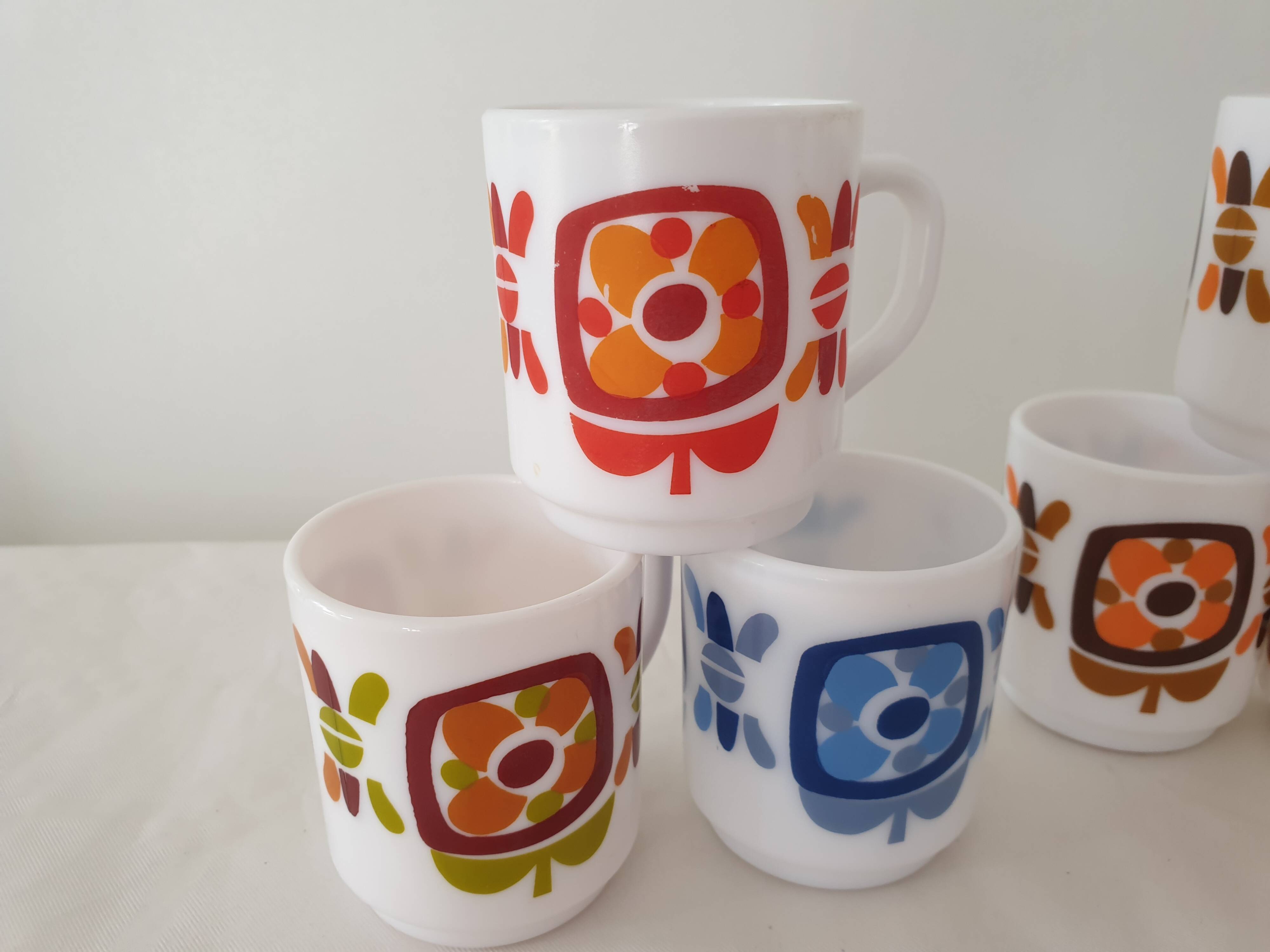 Set of 6 small Mobil Vintage coffee cups (Diameter 5.5)