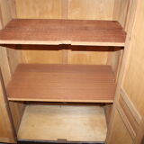 Armoire parisienne noire