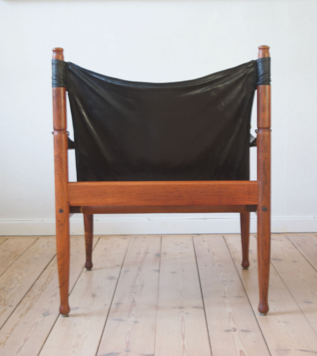 Safari armchair in Rosewood by Erik Wortz for Niels Eilersen.