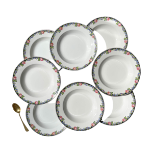 8 assiettes creuses en porcelaine