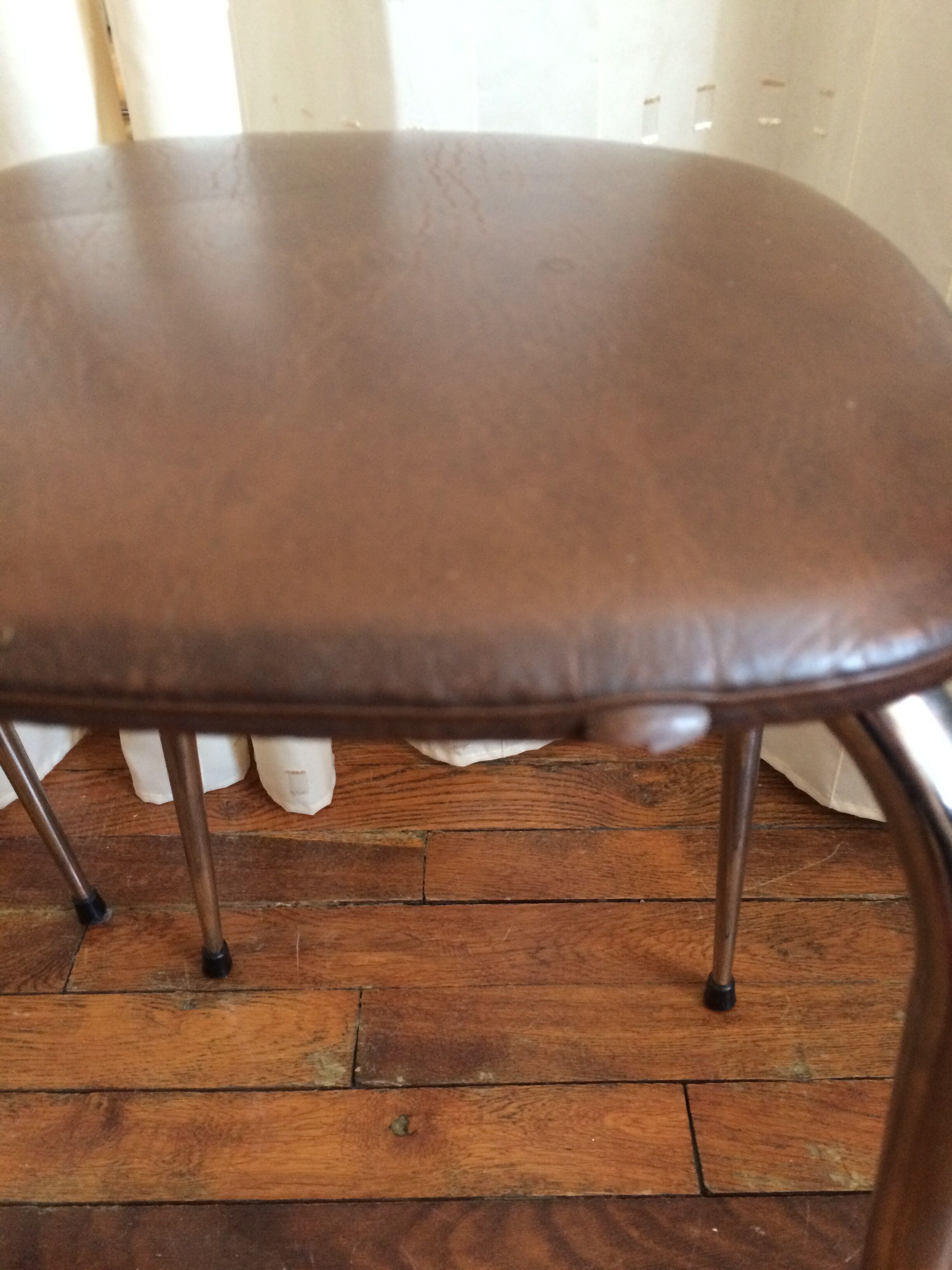 Lot of 2 stools years 60/70 skai